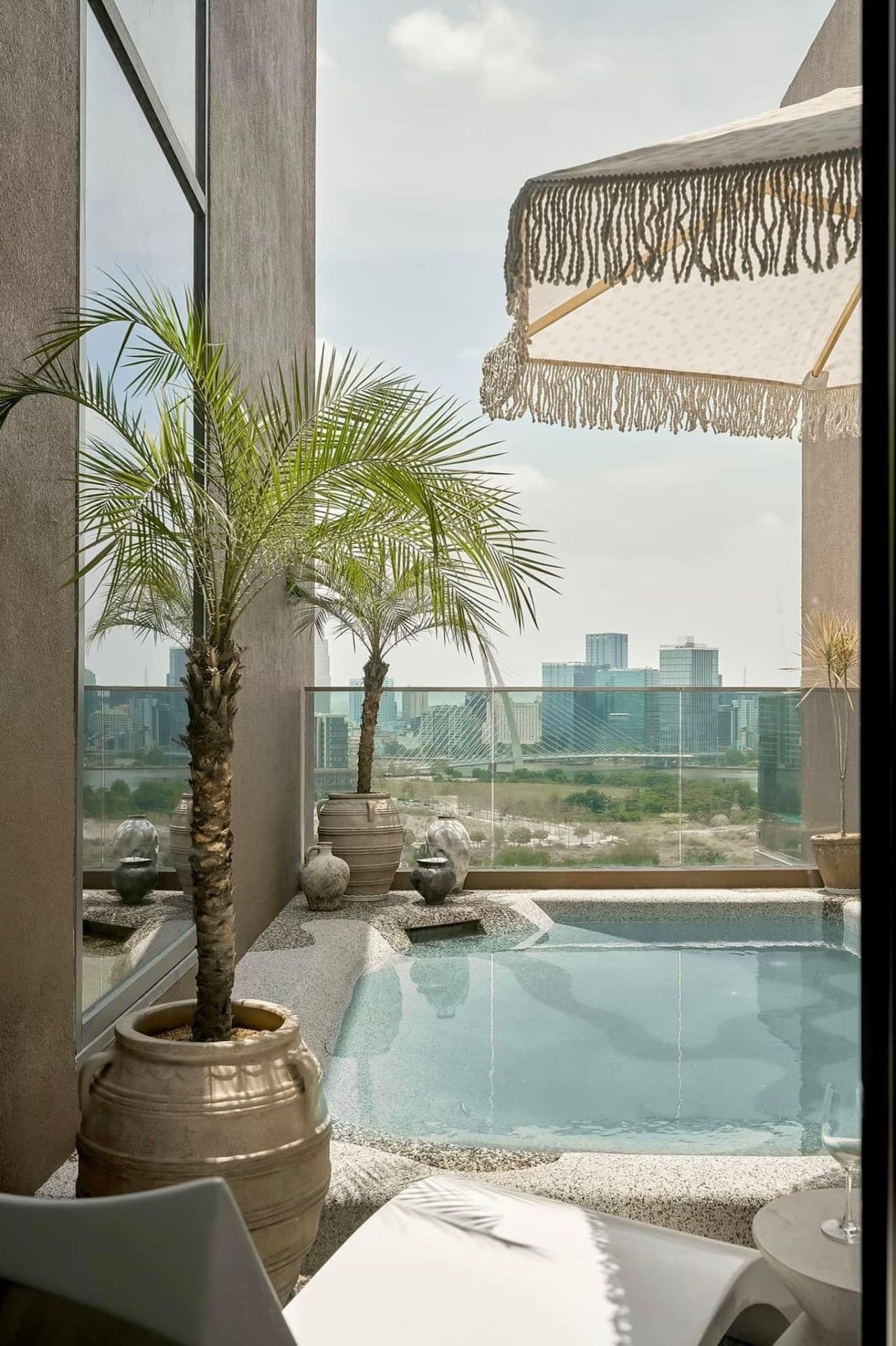 Penthouse-The-River-hon-360m2-ngay-trung-tam-Thu-Thiem-ban-giao-Full-noi-that16